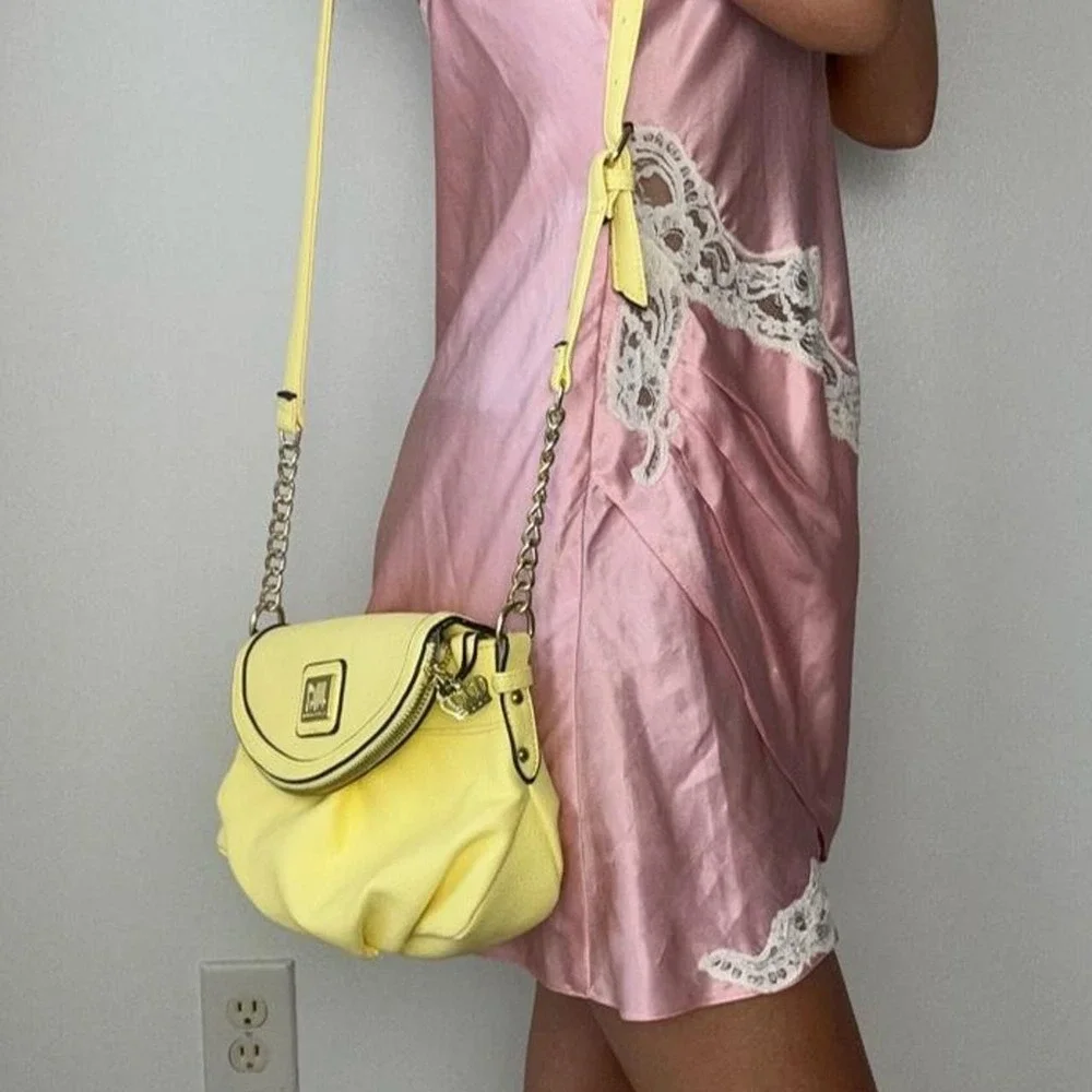 00s leather Juicy Couture purse with chain strap